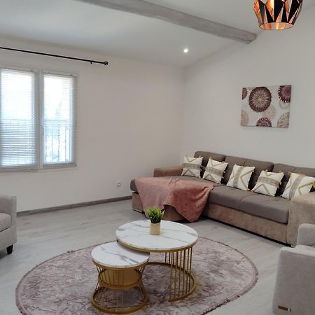 Maison Chez Marthe Le Muy Εξωτερικό φωτογραφία